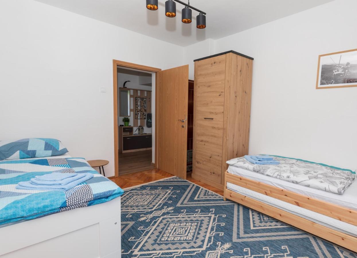 Lynx And Fox Self Check-In Free Parking Apartment Делнице Екстер'єр фото