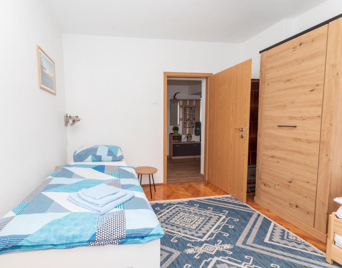 Lynx And Fox Self Check-In Free Parking Apartment Делнице Екстер'єр фото
