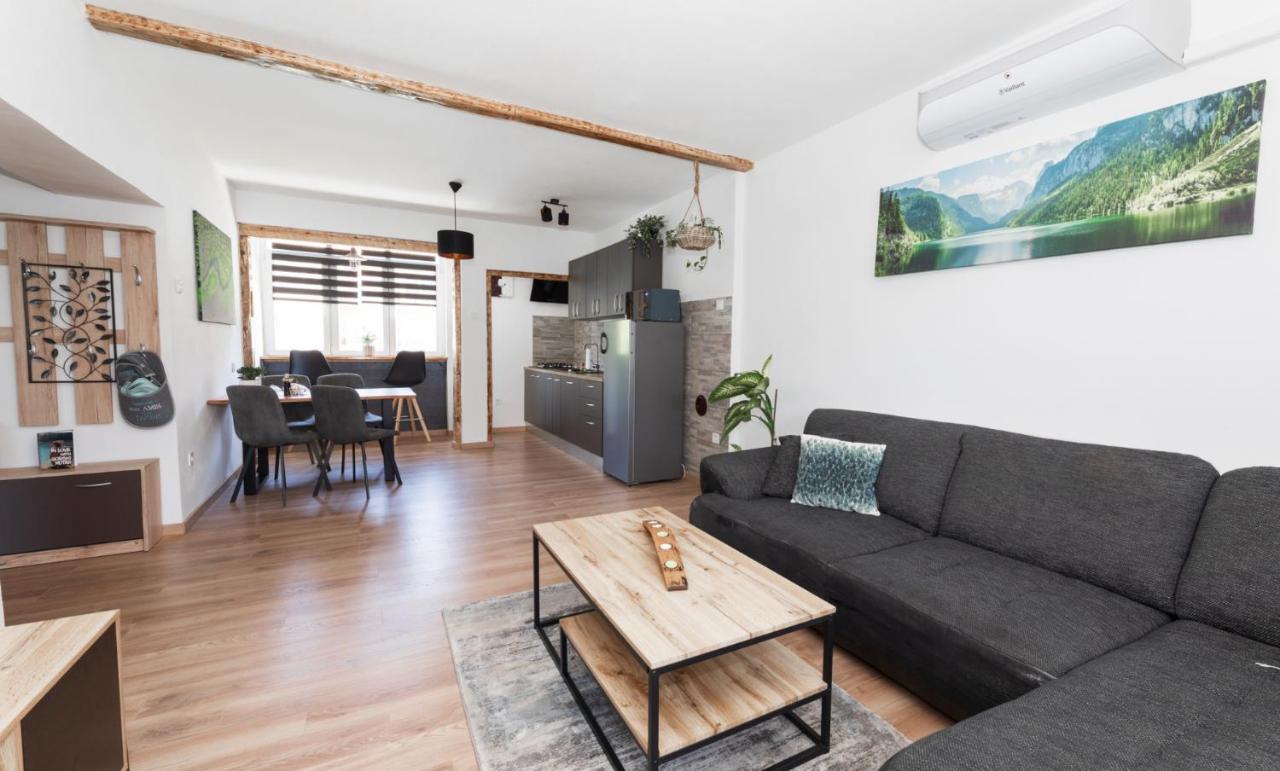 Lynx And Fox Self Check-In Free Parking Apartment Делнице Екстер'єр фото